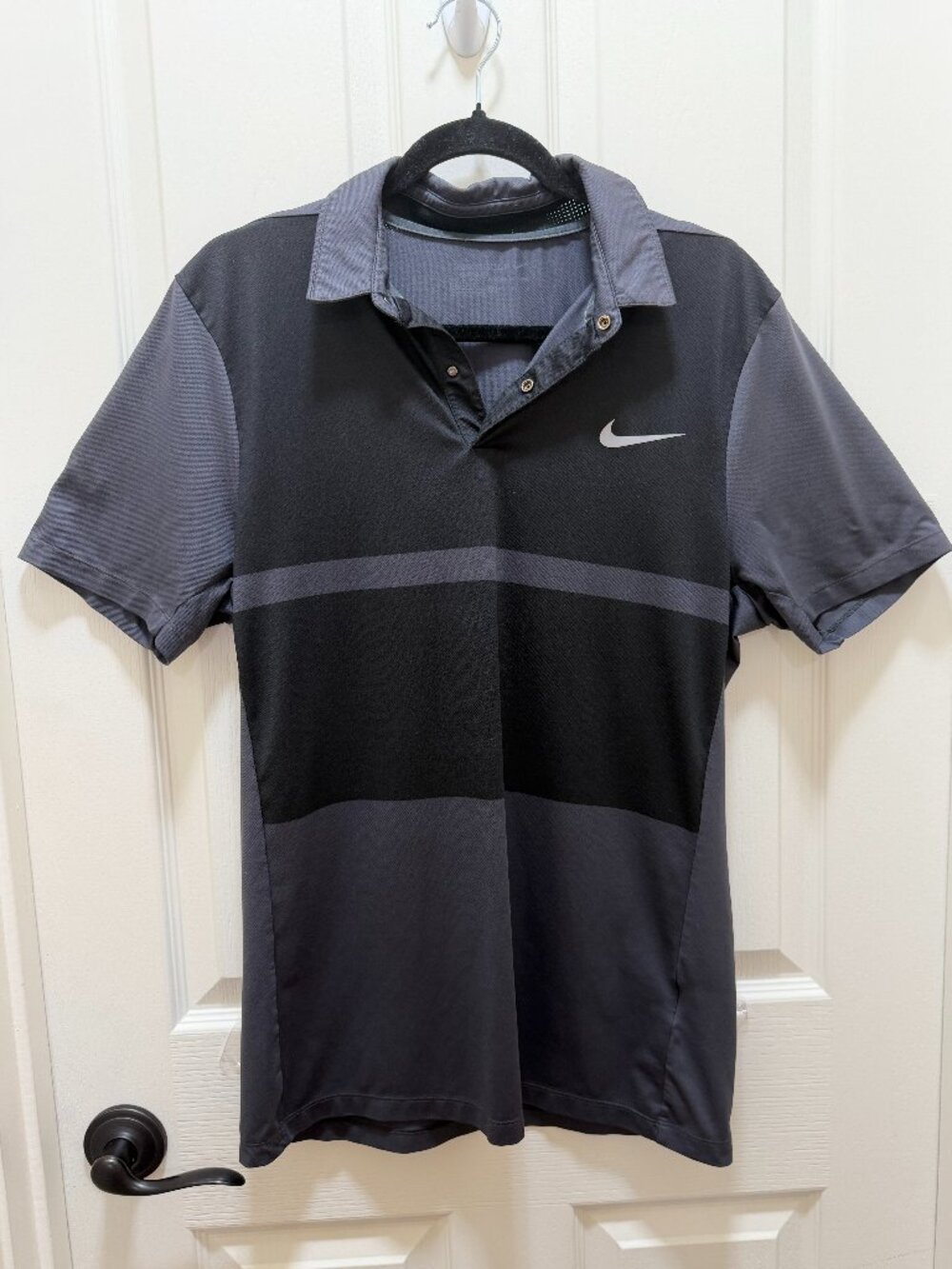 Lot OF 3 Nike Men's Golf Dri-Fit Polo Shirts Size M Black Blue Gray Activewear - Picture 6 of 9